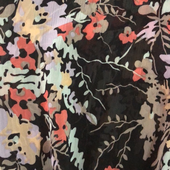 Target Xhiliration Floral Romper - Picture 4 of 10